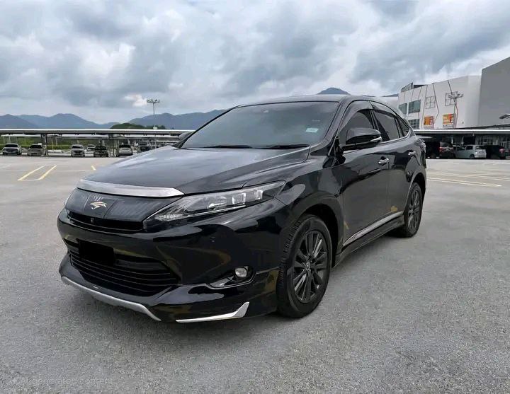TOYOTA HARRIER  SUV