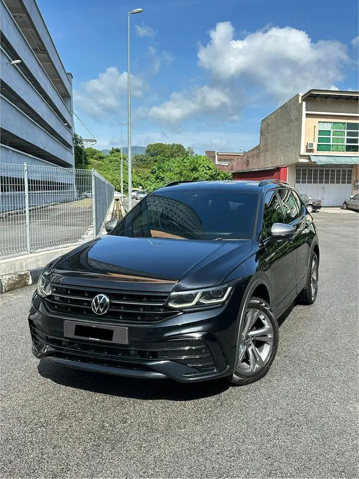 Volkswagen Tiguan  SUV