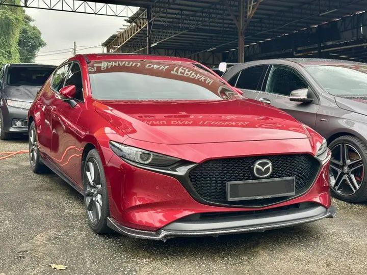 MAZDA 3 SUV